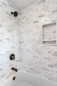 Interiors - MLS RES (15)