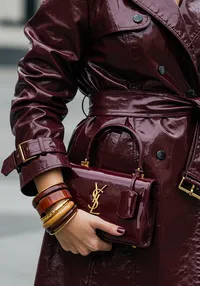 96_person-in-burgundy-coat