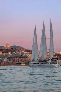 Ponant 6