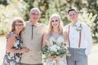 Pacific_Northwest_Elopement_Photographer_Gold_Creek_Pond-34