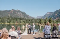 Pacific_Northwest_Elopement_Photographer_Gold_Creek_Pond-59