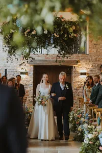 Wedding flowers at Thirsk Lodge Barms_6