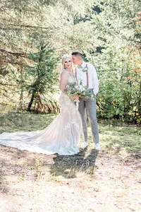 Pacific_Northwest_Elopement_Photographer_Gold_Creek_Pond-109