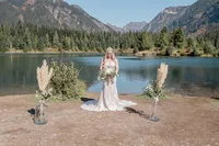 Pacific_Northwest_Elopement_Photographer_Gold_Creek_Pond-70
