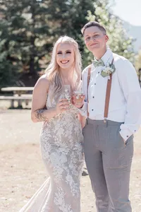 Pacific_Northwest_Elopement_Photographer_Gold_Creek_Pond-105