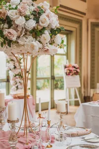 The-Bea-3-Love-Stories-Events-Wedding-Stylist-Yorkshire-wedding-stylist-Soft-pink-and-white-flowers-scaled