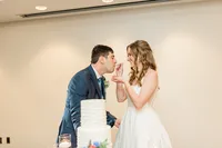 Seattle_wedding_photographer_hotel_1000-114