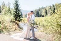 Pacific_Northwest_Elopement_Photographer_Gold_Creek_Pond-128