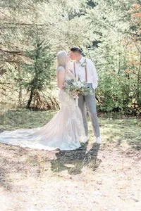 Pacific_Northwest_Elopement_Photographer_Gold_Creek_Pond-30