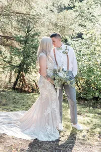 Pacific_Northwest_Elopement_Photographer_Gold_Creek_Pond-25