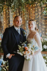Wedding flowers at Thirsk Lodge Barms_17
