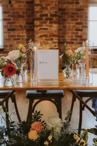 Wedding flowers at Thirsk Lodge Barms_23