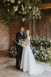 Wedding flowers at Thirsk Lodge Barms_19