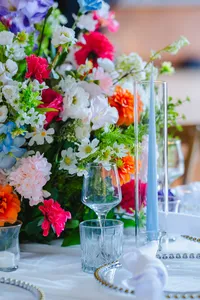 The Annie wedding styling floral arrangement
