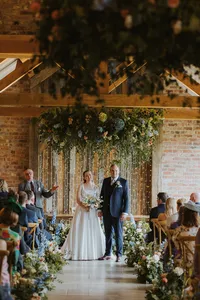 Wedding flowers at Thirsk Lodge Barms_7