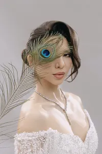 a-dove&fox_editorial_photography_victoria_dodev_casino_peacock_edits_16