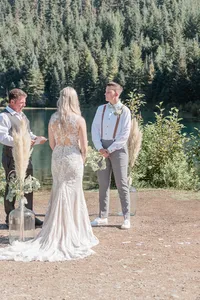 Pacific_Northwest_Elopement_Photographer_Gold_Creek_Pond-58