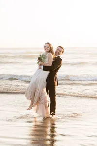 Cannon-Beach-Elopement-Photographer-56