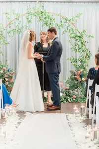 Seattle_wedding_photographer_hotel_1000-94