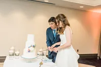 Seattle_wedding_photographer_hotel_1000-113