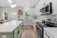 5-121 Broadway_0021