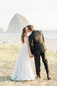 Cannon-Beach-Elopement-Photographer-37