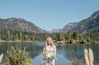 Pacific_Northwest_Elopement_Photographer_Gold_Creek_Pond-72