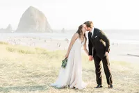 Cannon-Beach-Elopement-Photographer-45