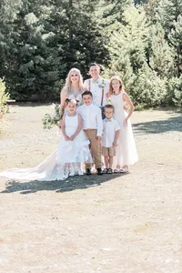 Pacific_Northwest_Elopement_Photographer_Gold_Creek_Pond-36