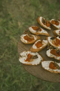 Catering dishes prepared with farm-fresh ingredients on Oahu