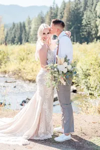Pacific_Northwest_Elopement_Photographer_Gold_Creek_Pond-126