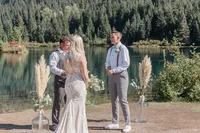 Pacific_Northwest_Elopement_Photographer_Gold_Creek_Pond-57
