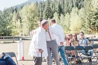 Pacific_Northwest_Elopement_Photographer_Gold_Creek_Pond-44