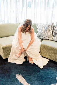 Seattle_wedding_photographer_hotel_1000-15