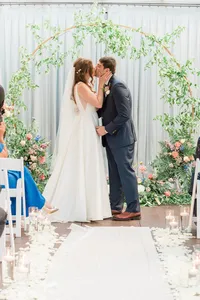 Seattle_wedding_photographer_hotel_1000-95
