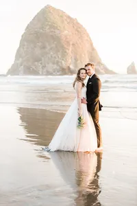 Cannon-Beach-Elopement-Photographer-65