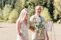 Pacific_Northwest_Elopement_Photographer_Gold_Creek_Pond-49