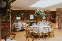 Wedding flowers at Thirsk Lodge Barms_27