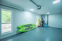 9321b2eb68414c4d8e7fcb7ec819b764-LargeOriginal