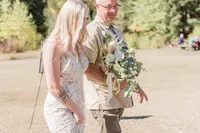 Pacific_Northwest_Elopement_Photographer_Gold_Creek_Pond-50
