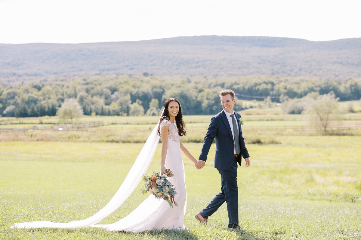 Lauren & Matt wedding at New Leaf Farm in Waymart, PA