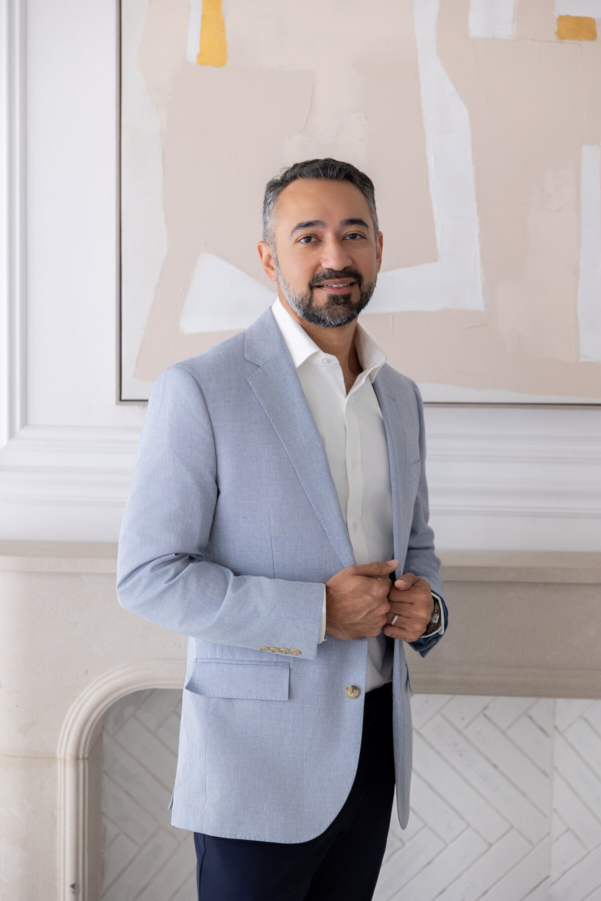 Dr. Vikas Goswamy, emergency medicine trained physician and co-founder of Nivaan Health