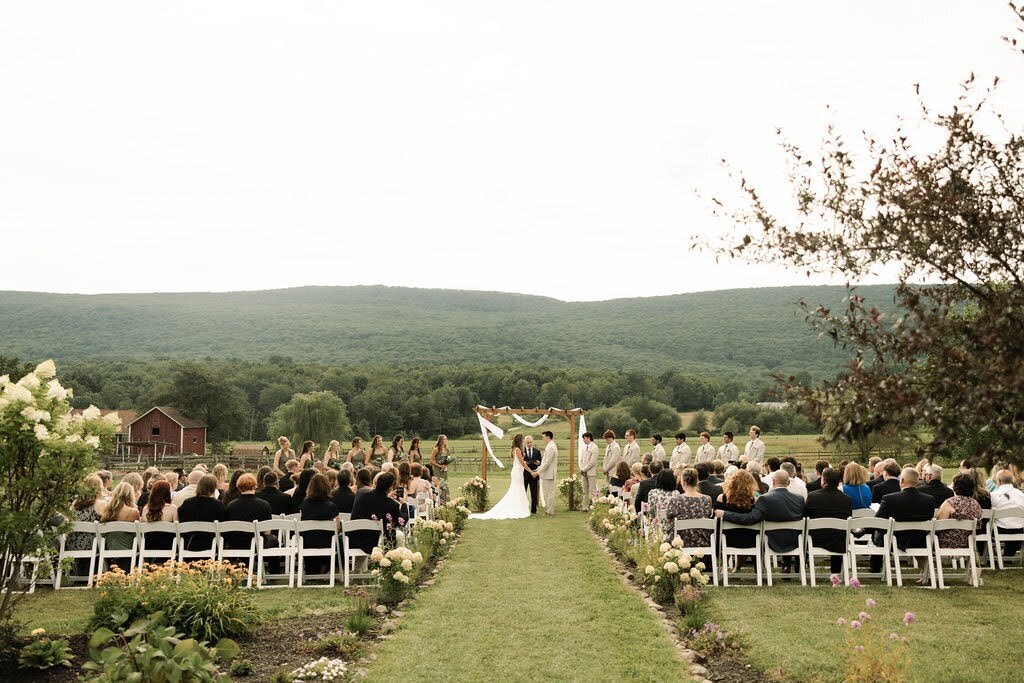 Tabby & Cole wedding at New Leaf Farm in Waymart, PA