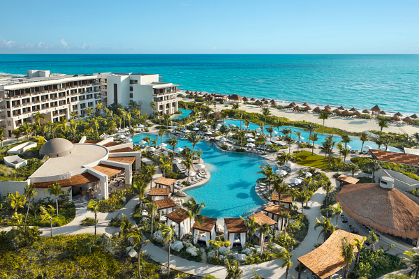 Infinity pools and beachfront at Secrets Playa Blanca