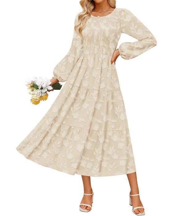 Cream Floral Tiered Maxi — Moms fall family photo outfit idea