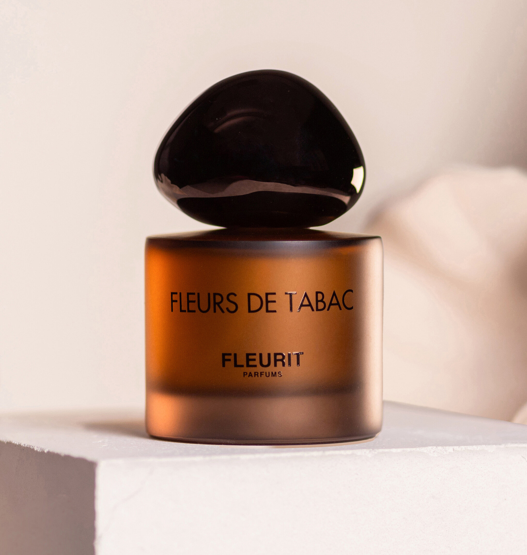 Fleurs de Tabac perfume bottle