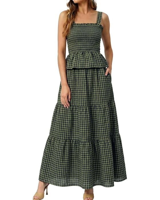 Forest Gingham Peplum + Maxi Set — Moms fall family photo outfit idea