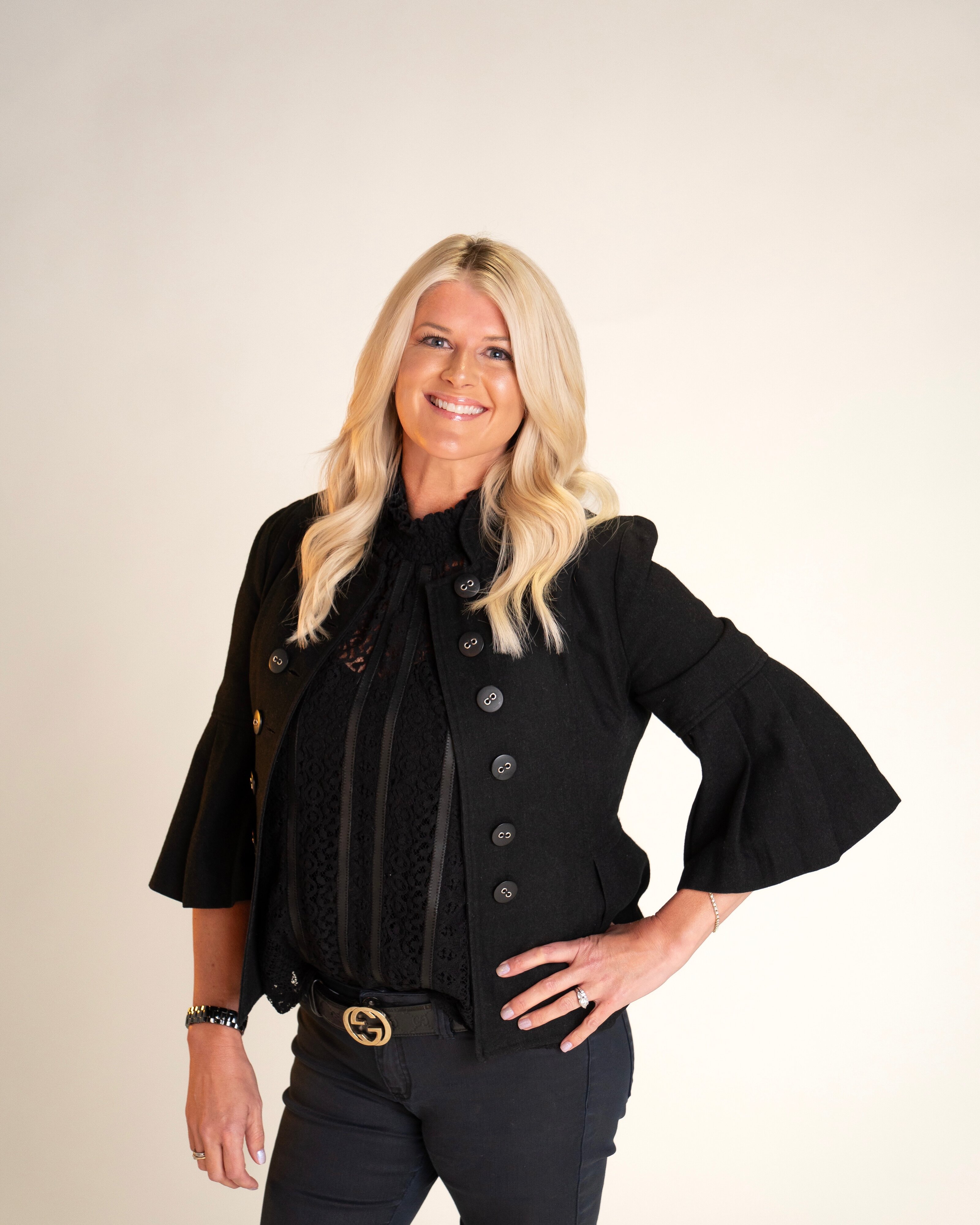 Josslyn Artes hair stylist at Echelon Salon Eagle Idaho