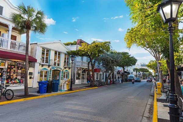 Key West street as a fun elopement spot