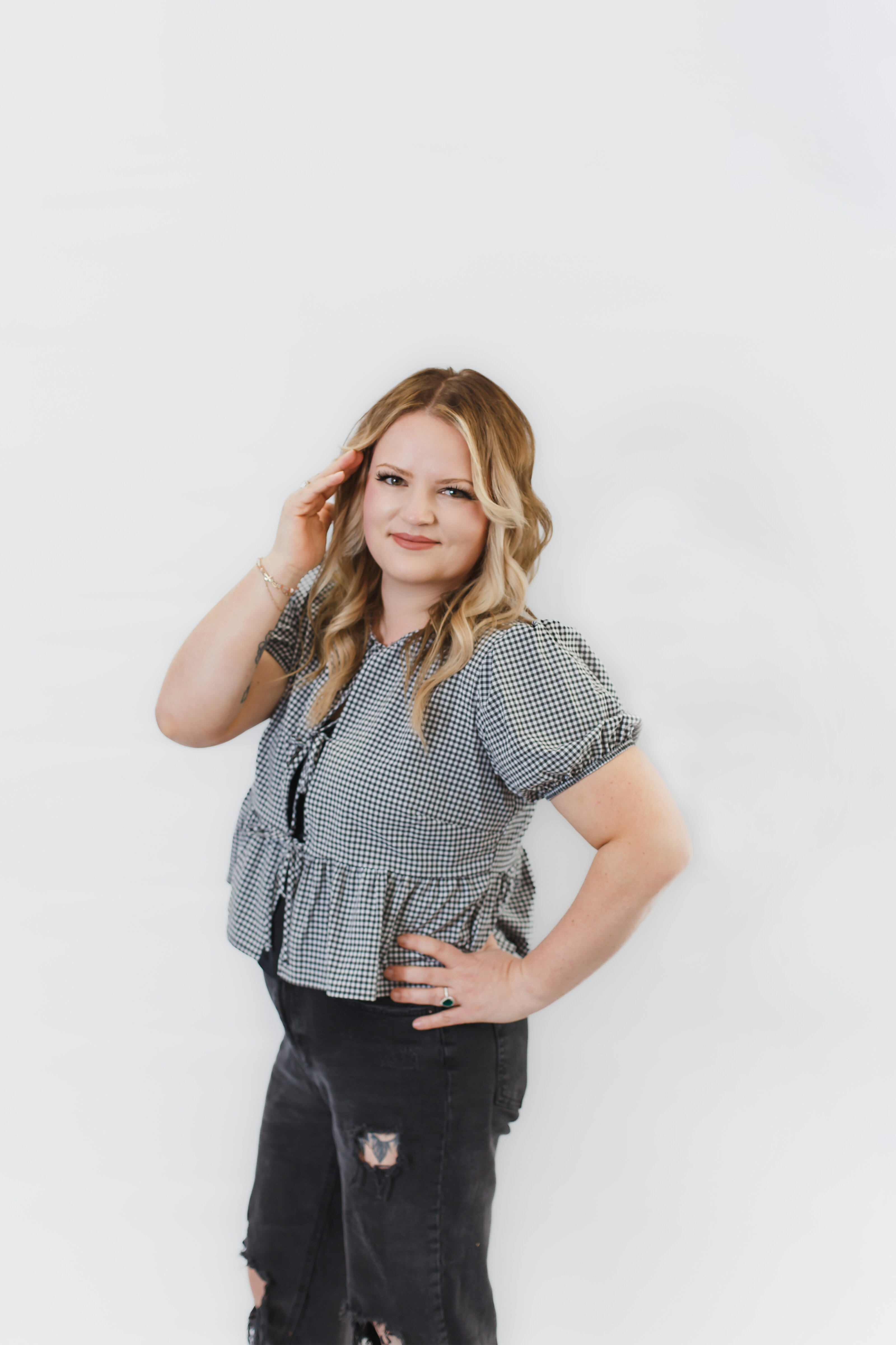 Jenny Leonard hair stylist at Echelon Salon Santa Clarita